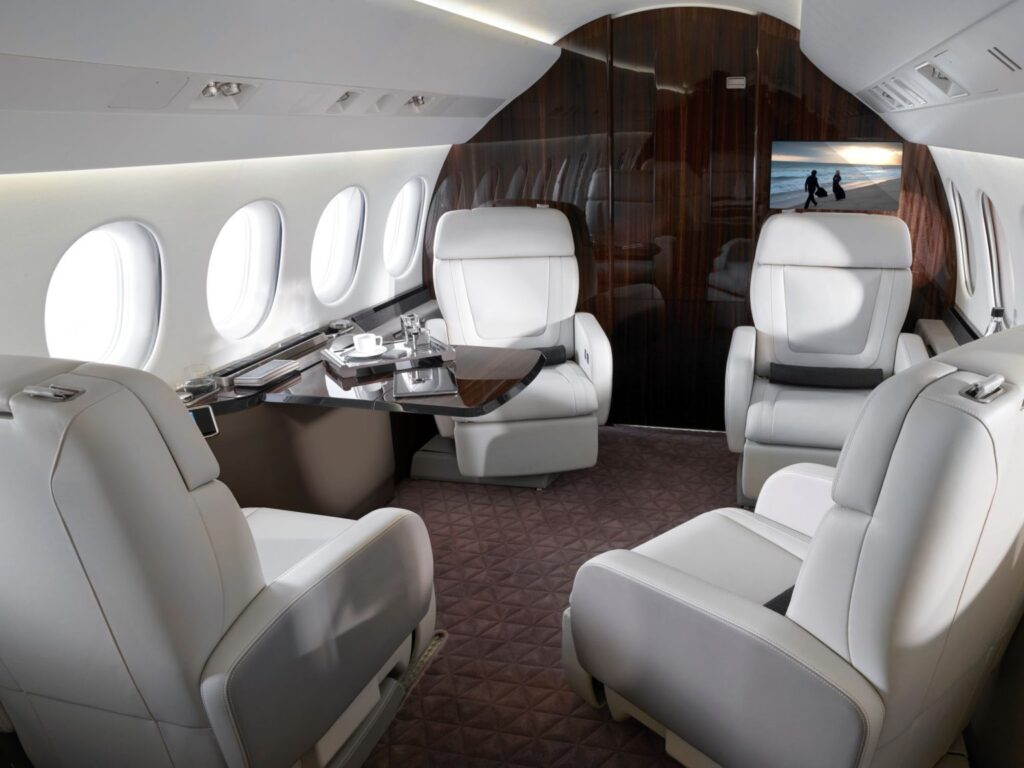 Dassault Falcon 8X – Mẫu Máy Bay Thời Trang, Tiết Kiệm Nhiên Liệu, Giữ Giá Trị Tốt