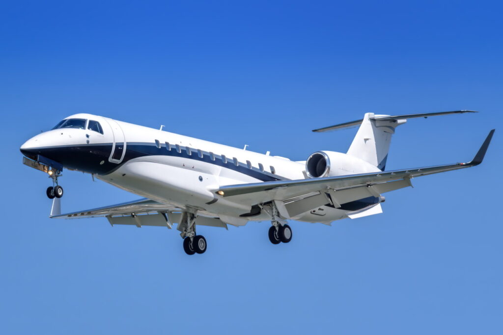 Embraer Legacy 650/650E Private Jet
- Vietnam Air Charter